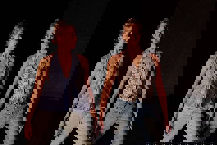 studenti tančí na představení