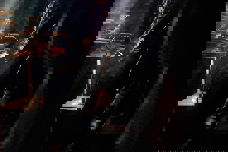 studenti tančí na představení