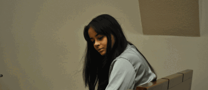 studentka na simulovaném soudu